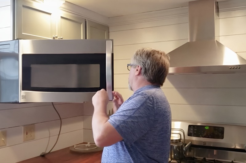Buld-in Microwave Repair in Thornton